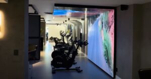 Painel de LED Indoor na Life Fitness life