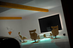 titan zeus 370 polegadas 4k sala de reuniao