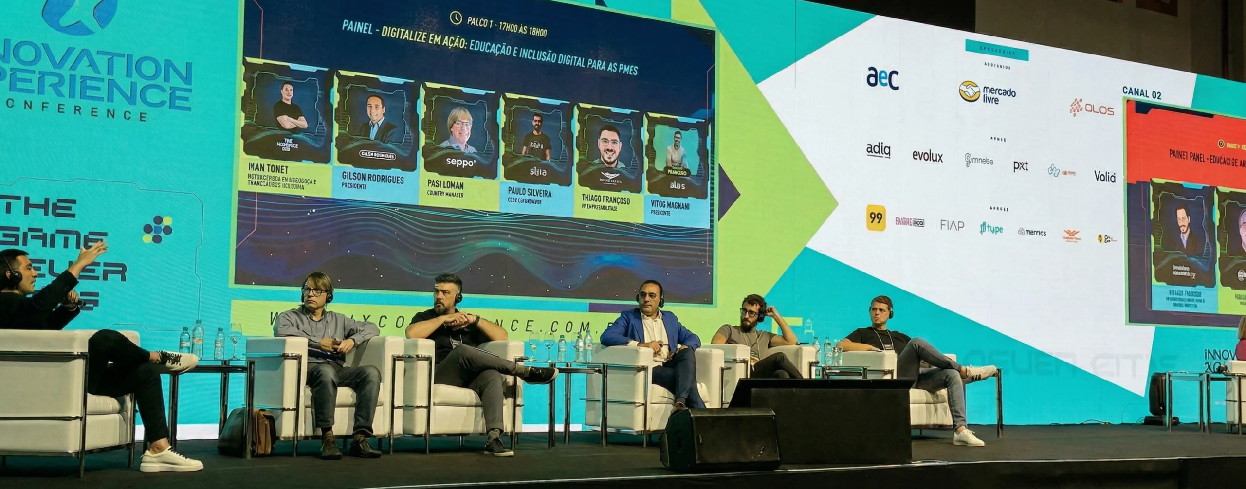 Painel de LED em palco de evento