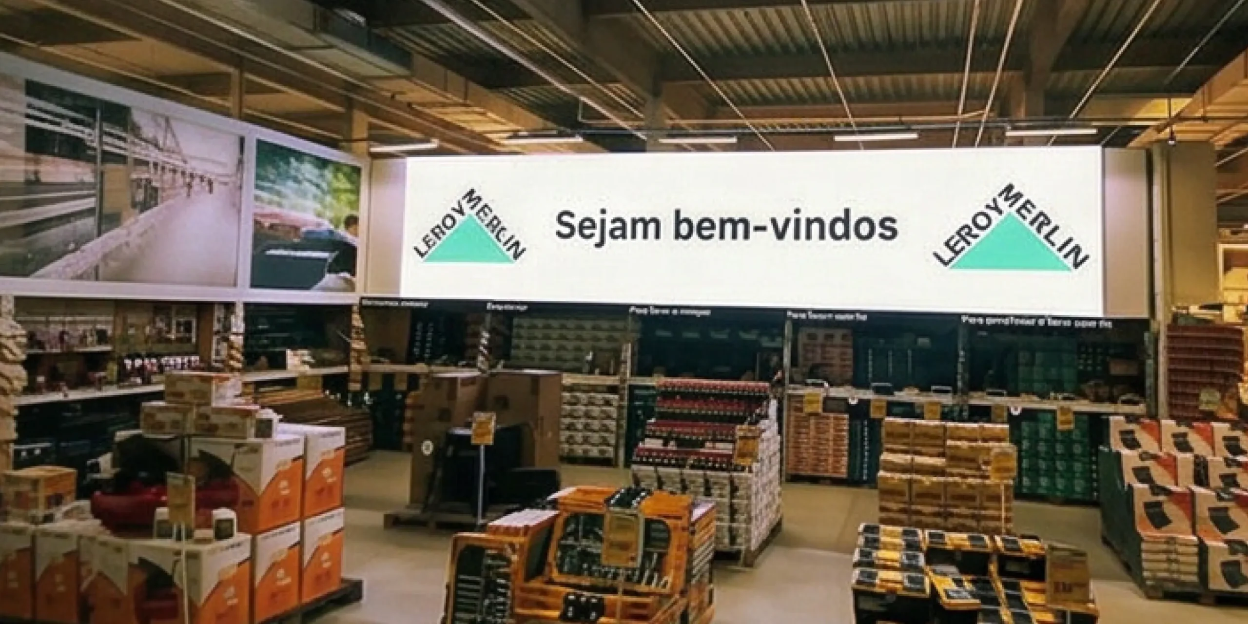 Painel de LED na Leroy Merlin