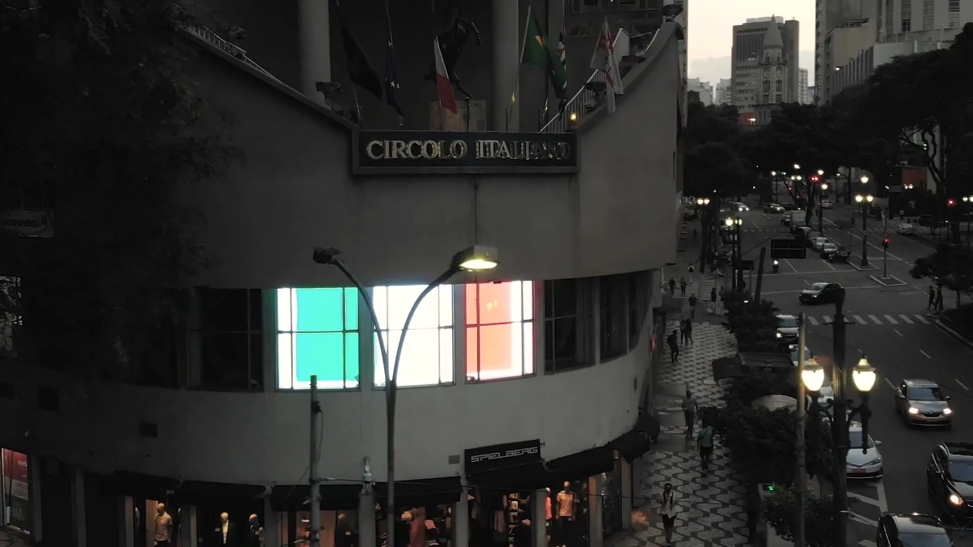 Tradição de 1965, brilho de agora