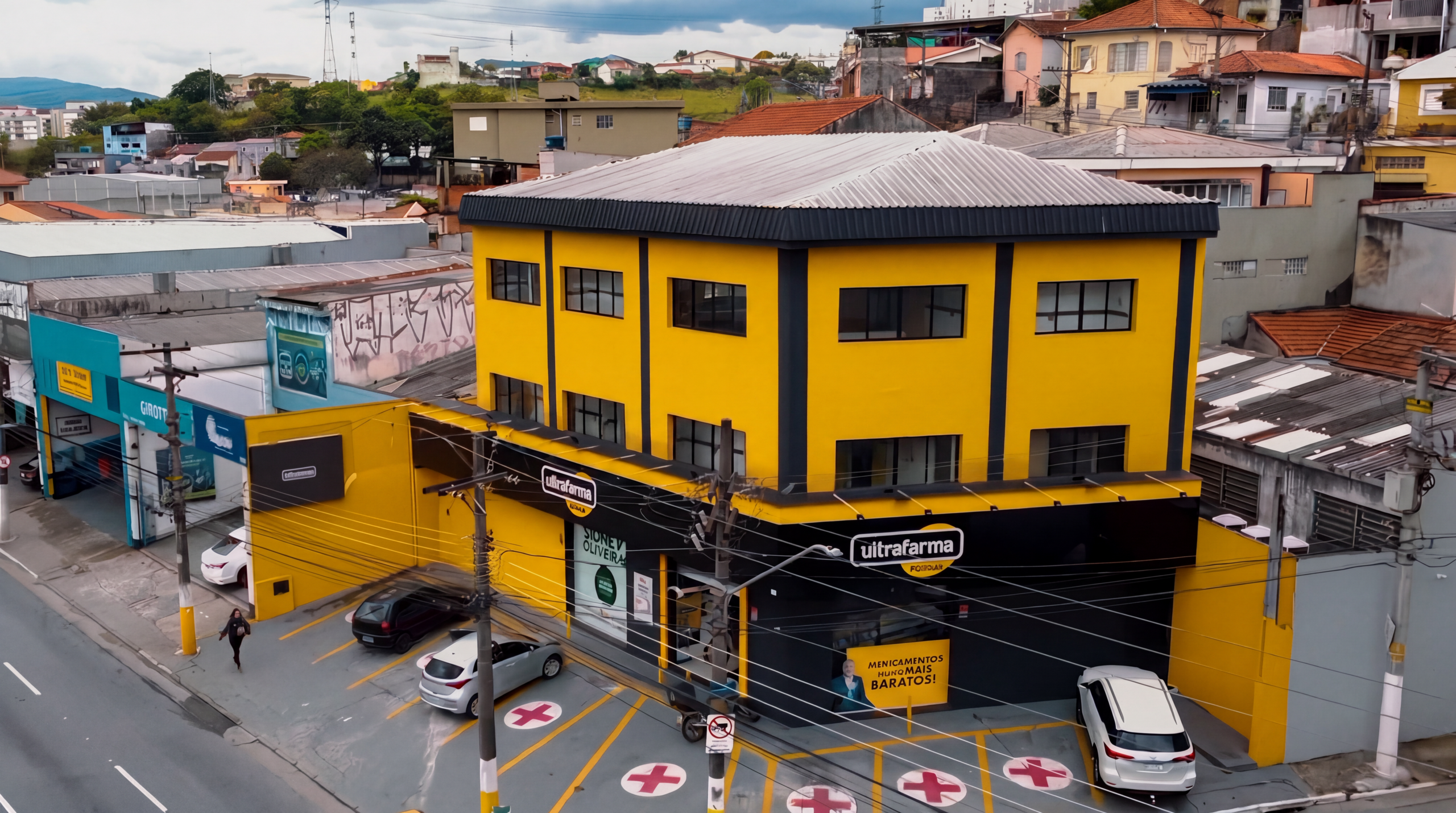 Vista aérea da unidade Edgar Facó na avenida