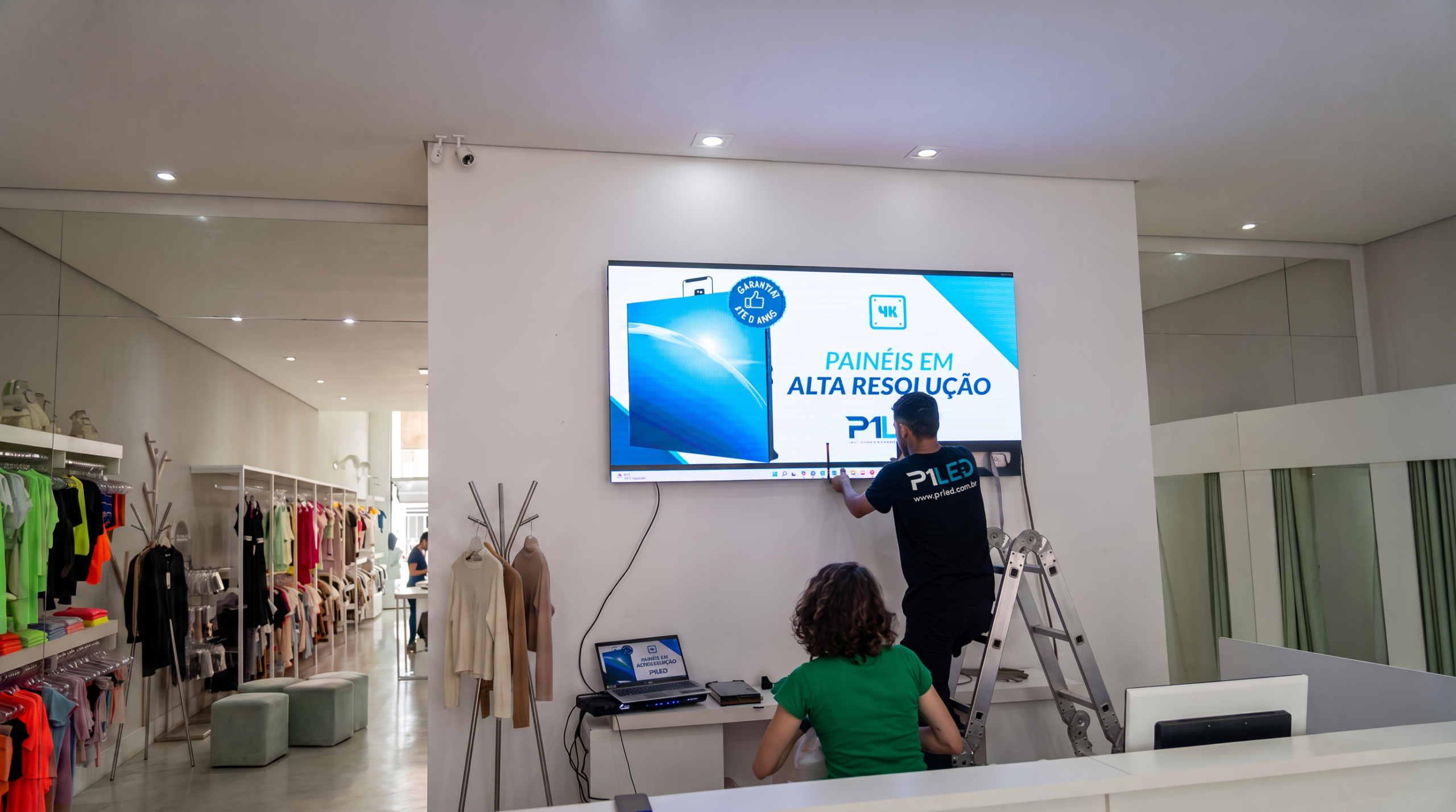 Caixa e provador